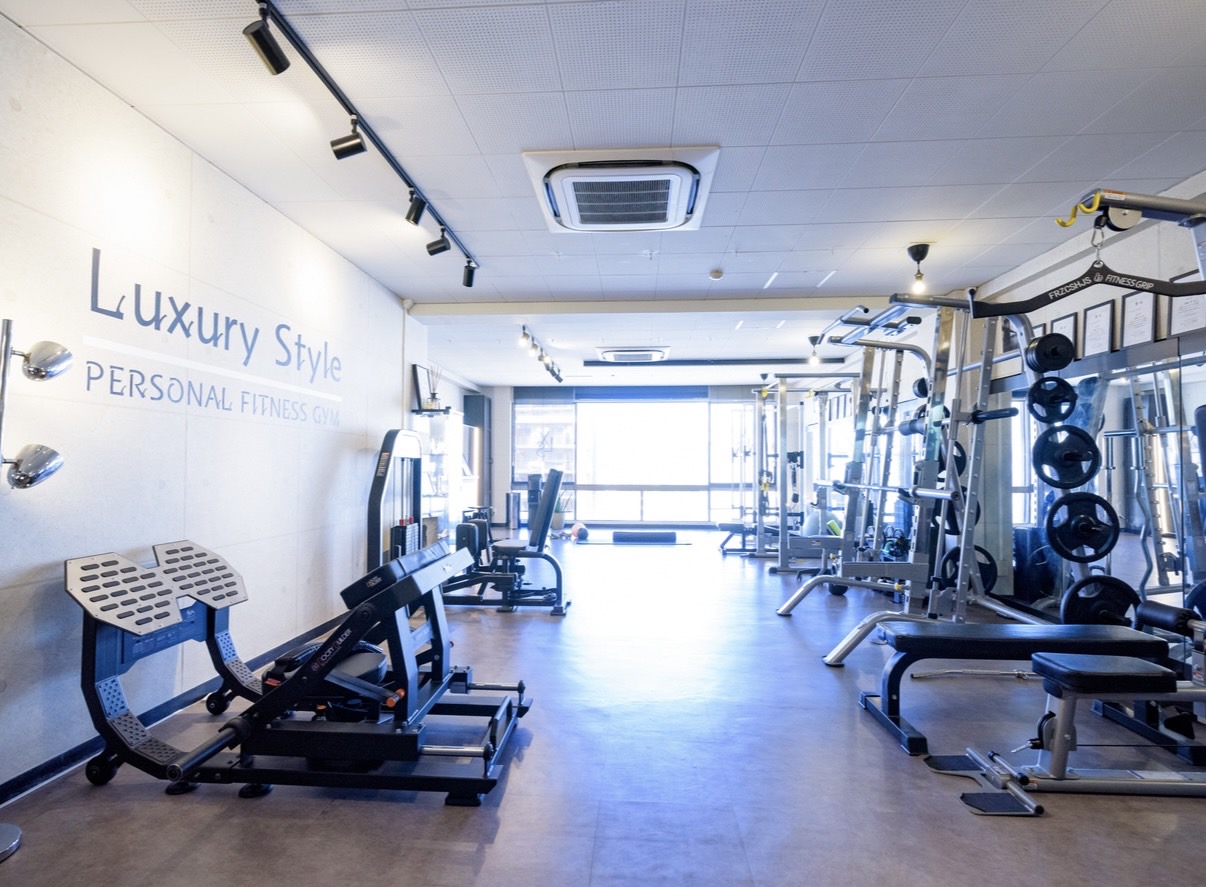 Luxury Style 千葉市中央区 Personal Gym 7F|パーソナルジム