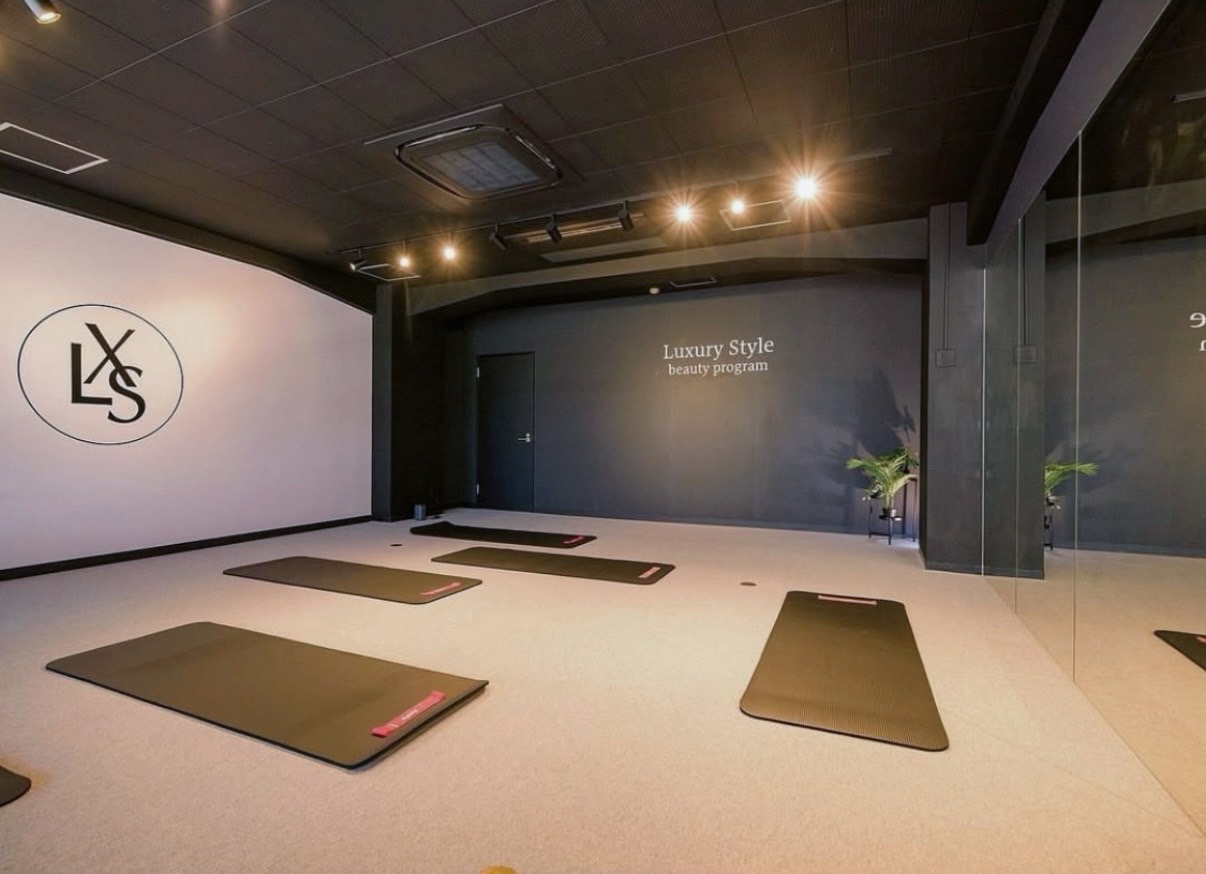 Luxury Style 千葉市中央区 Beauty Studio 4F|ビューティースタジオ